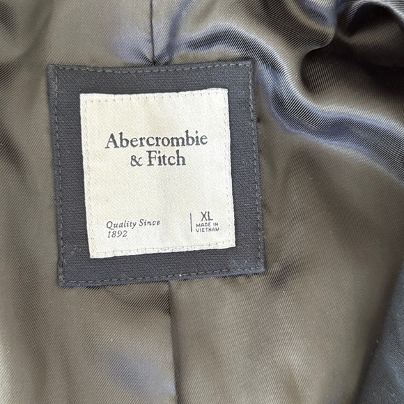 Abercrombie & Fitch navy blue blazer, size XL - Picture 3 of 7